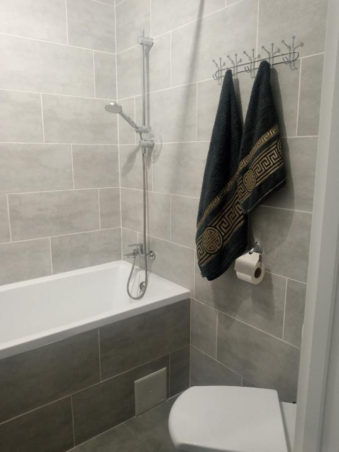 Apartment як вдома ! *